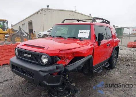 2012 Toyota Fj Cruiser z USA, uszkodzony, nr VIN JTEBU4BF7CK130870
